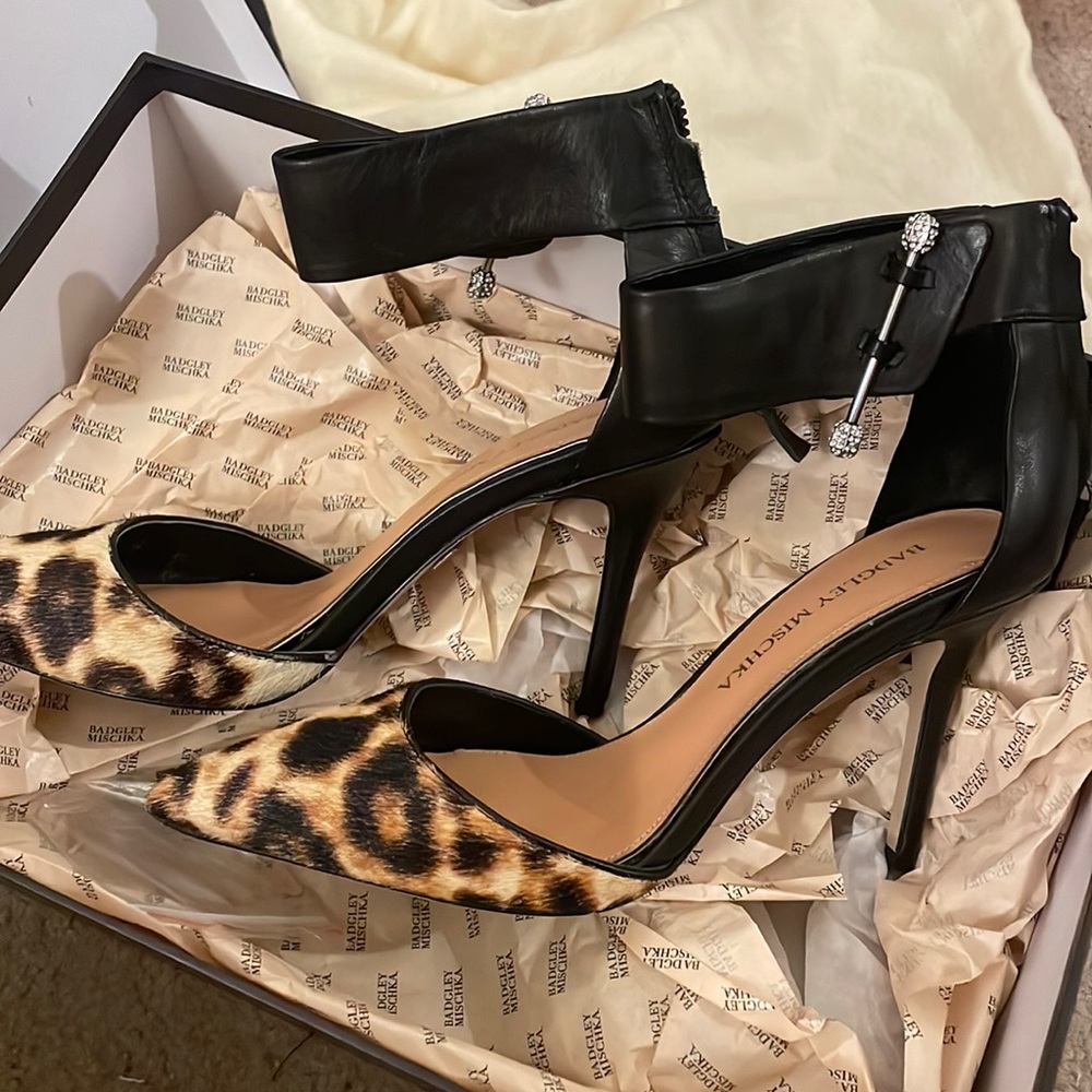 Badgley Mischka leopard heels